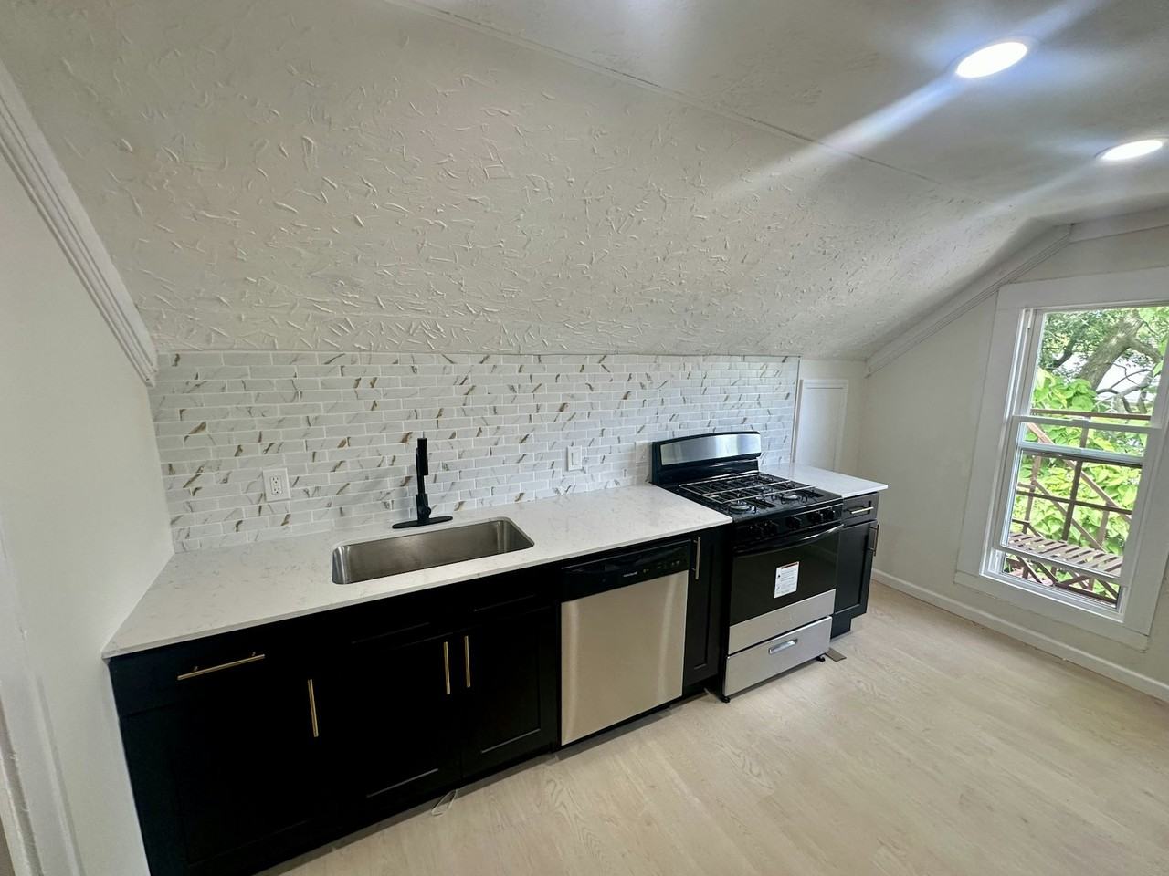 1278 West 102nd Street, Unit 3rd Floor - Photo 2 of 15