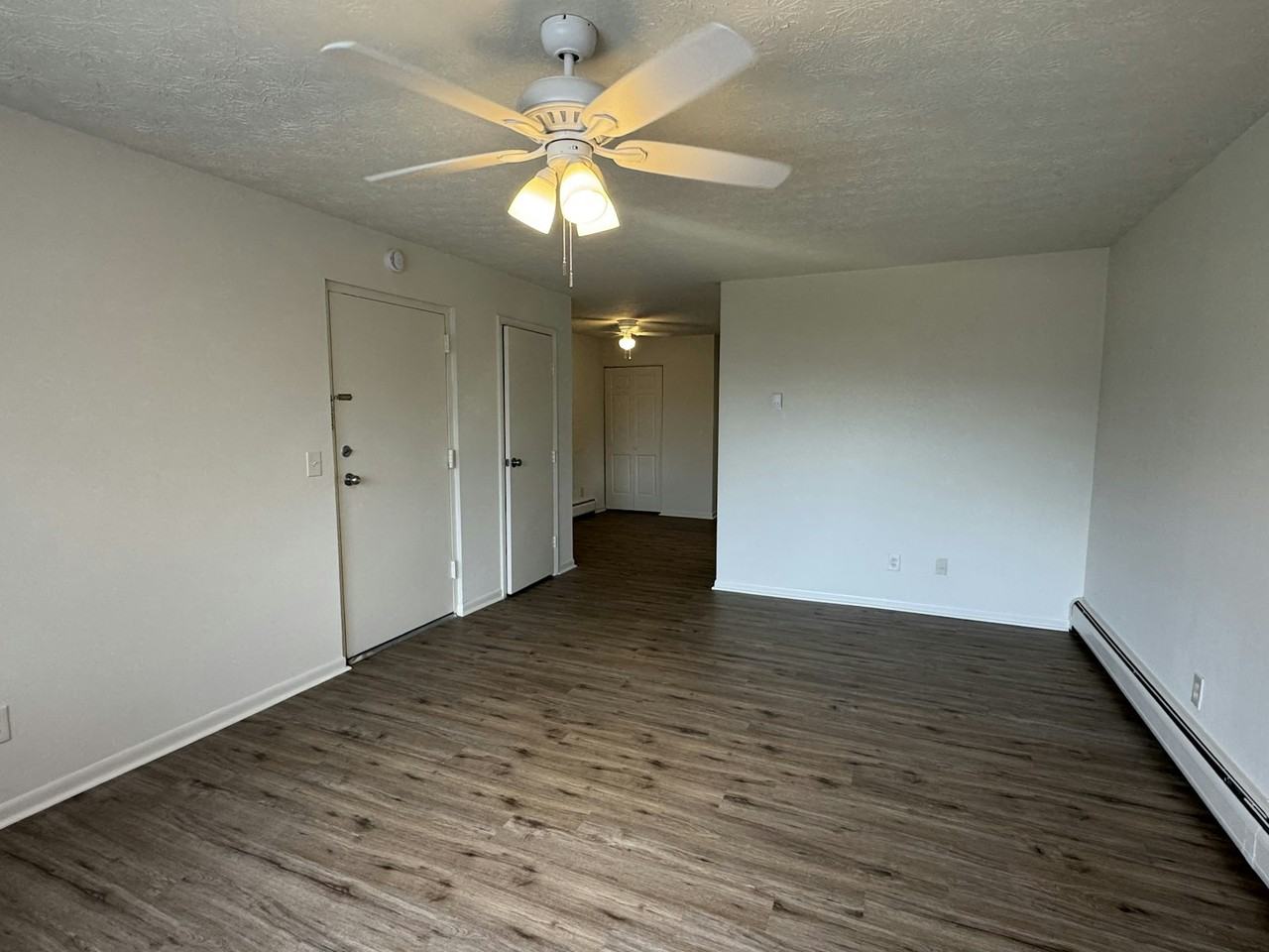 4438 Hamilton Avenue, Unit 5 - Photo 3 of 9