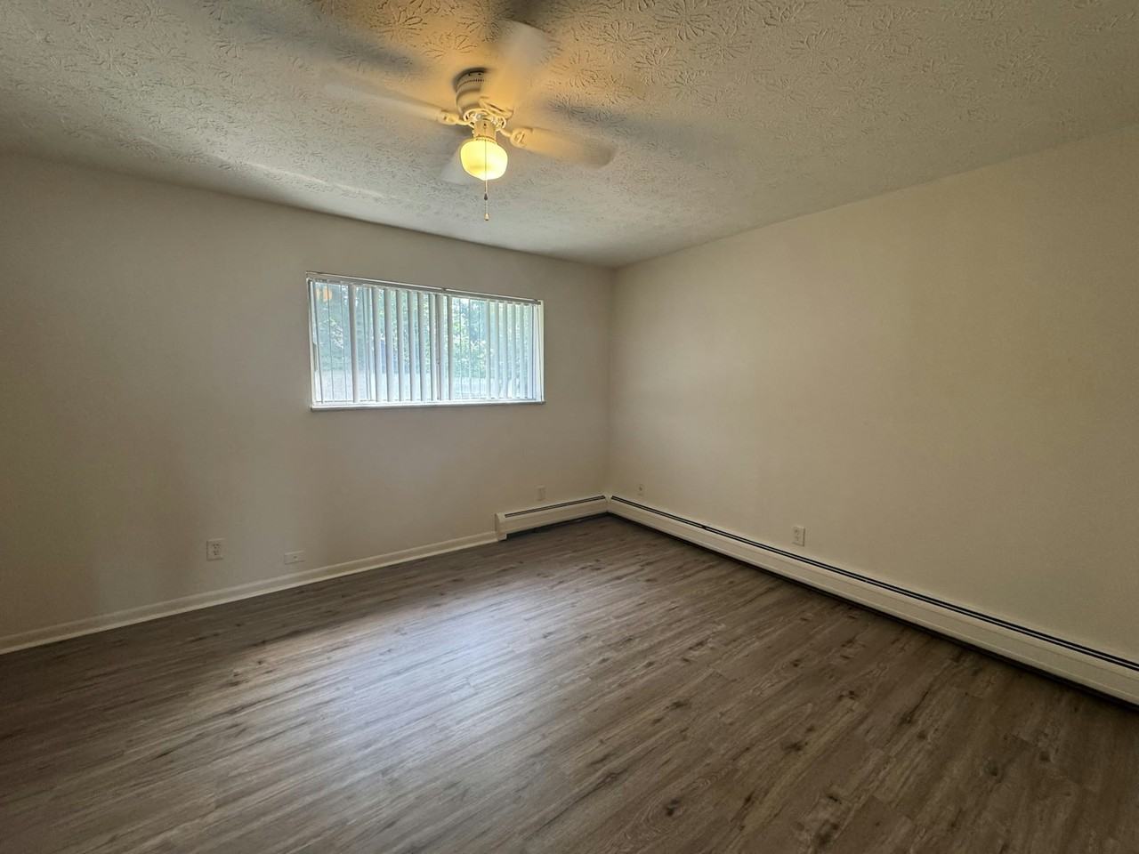 4438 Hamilton Avenue, Unit 5 - Photo 7 of 9