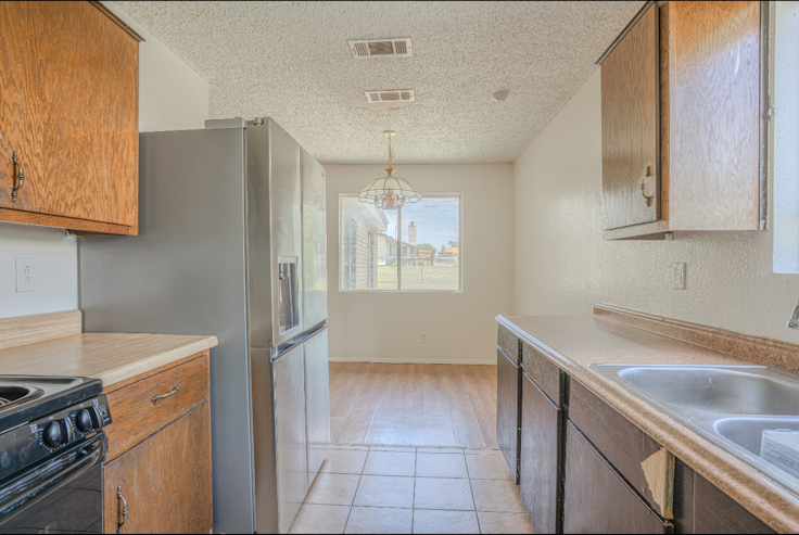 2007 Ruiz Drive - Photo 6 of 17