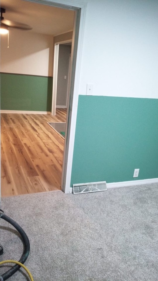 910 Lagro Drive - Photo 2 of 5