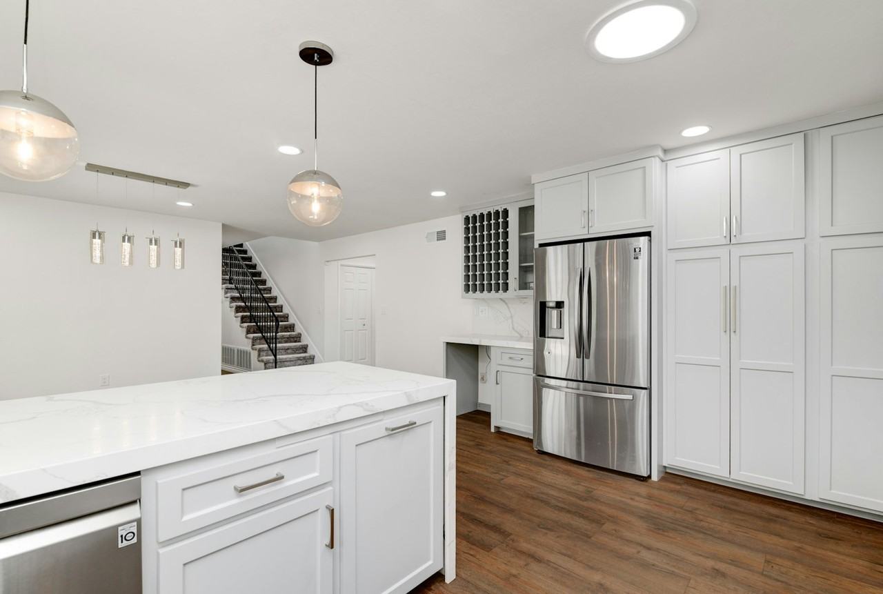1531 Sundale Road - Photo 6 of 32