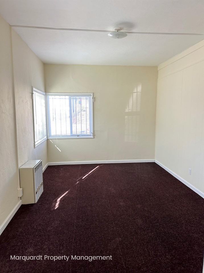 3804 E.12th Street - Photo 2 of 5