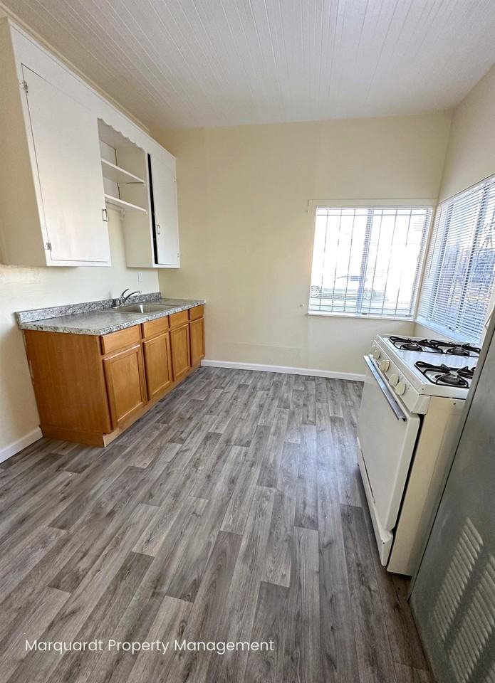 3804 E.12th Street - Photo 3 of 5