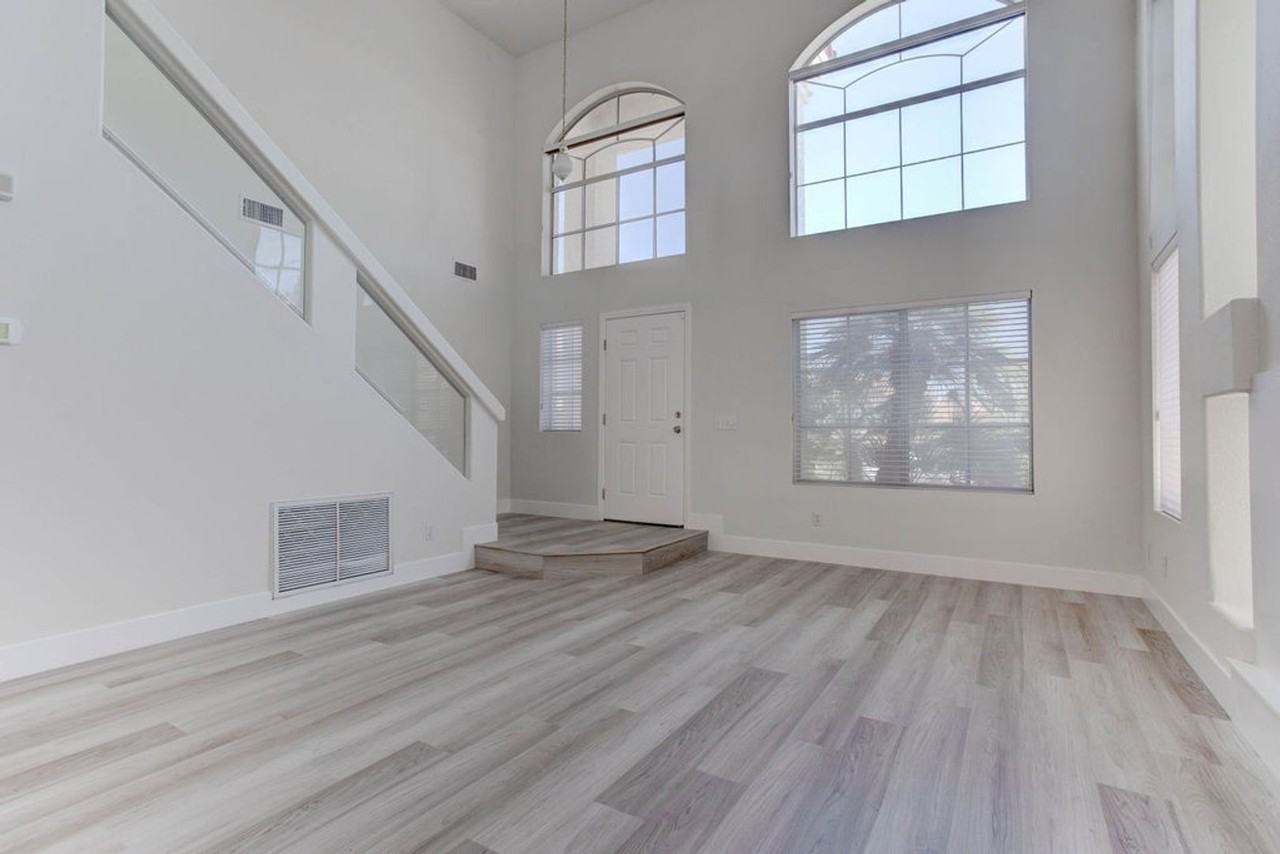 1 Rising Sun Ct - Photo 3 of 50