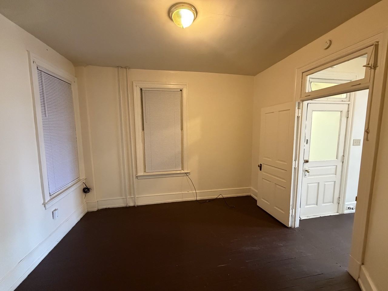 132 West Market Street - Photo 4 of 10
