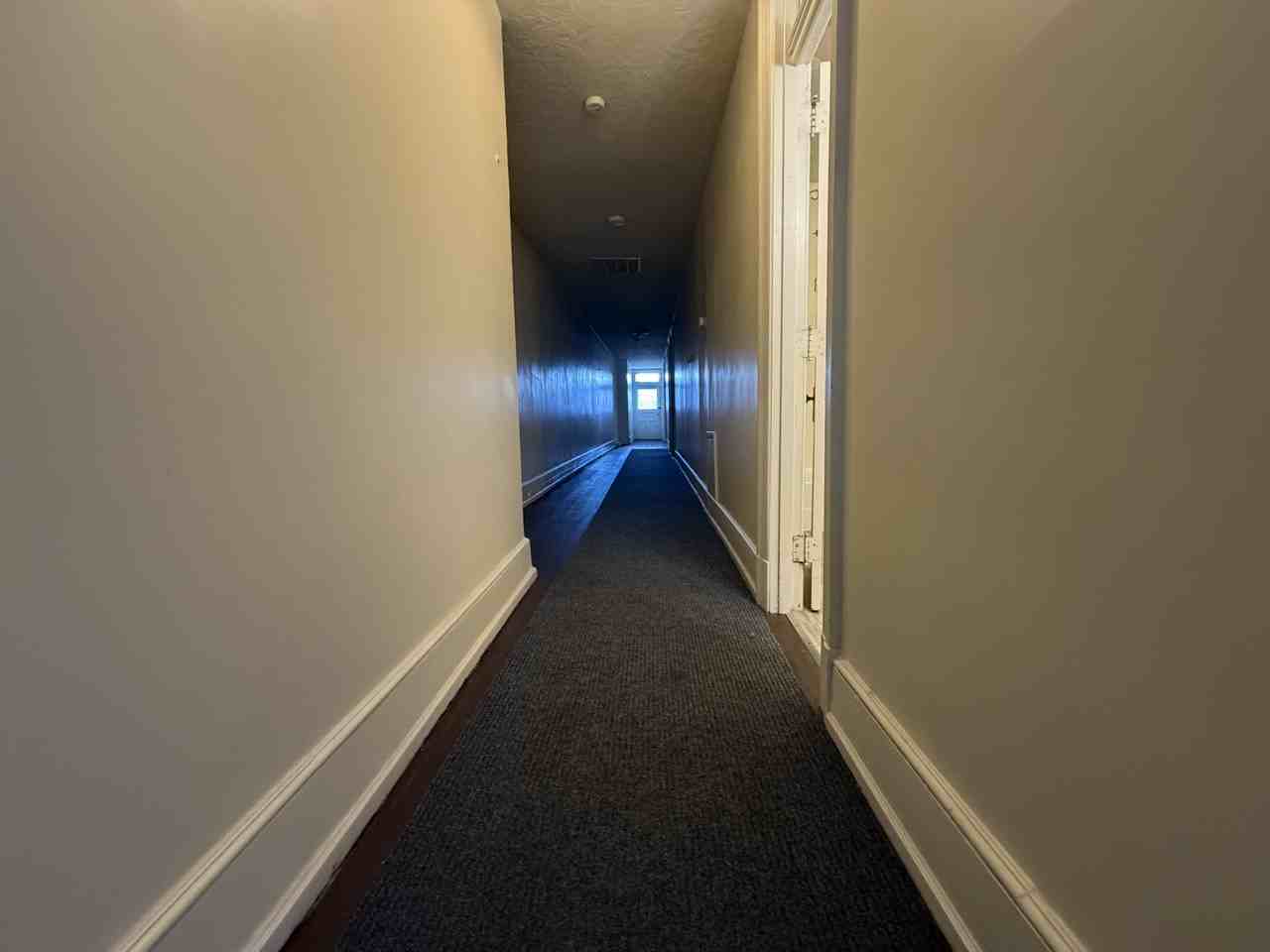 132 West Market Street - Photo 5 of 10