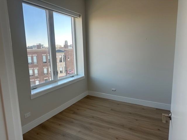 4010 North Lincoln Avenue - Photo 5 of 19