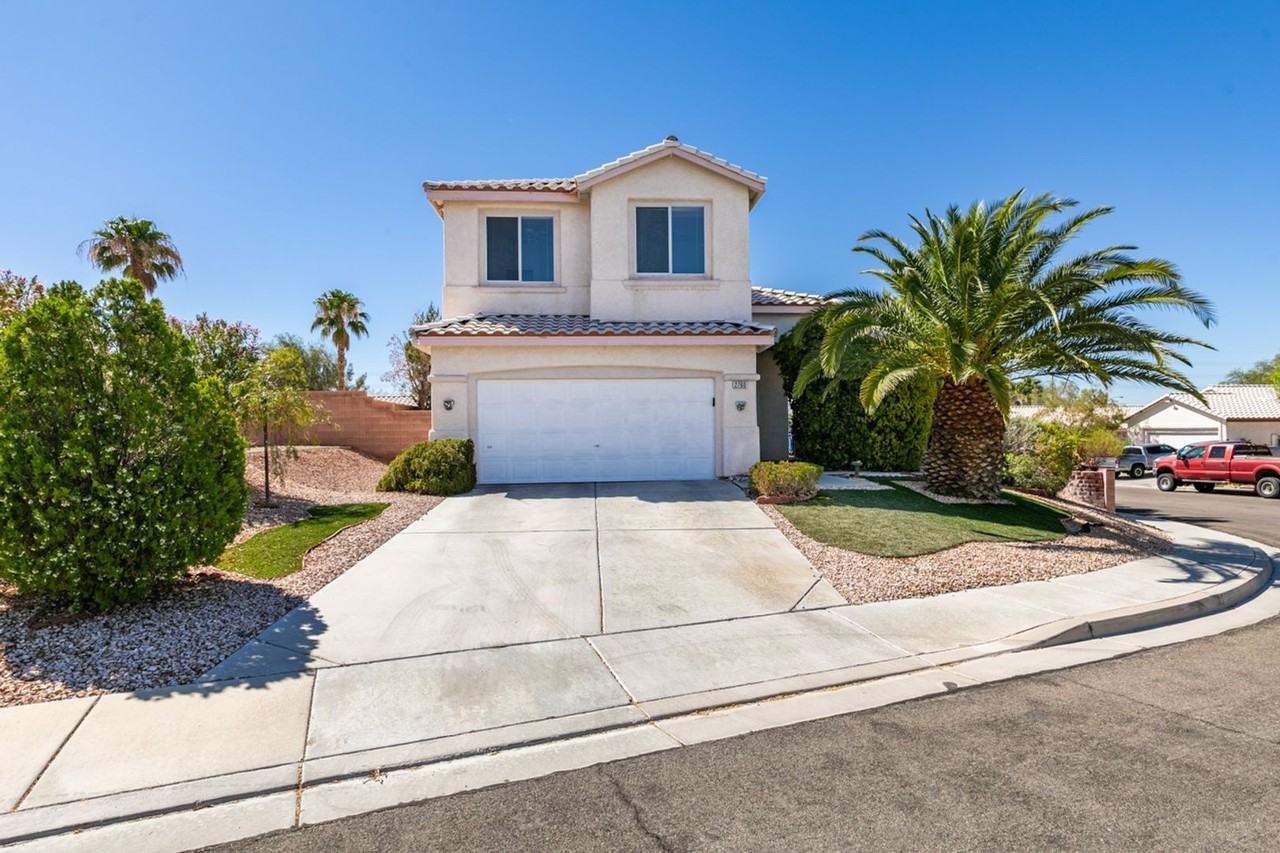 2760 Saigon Dr