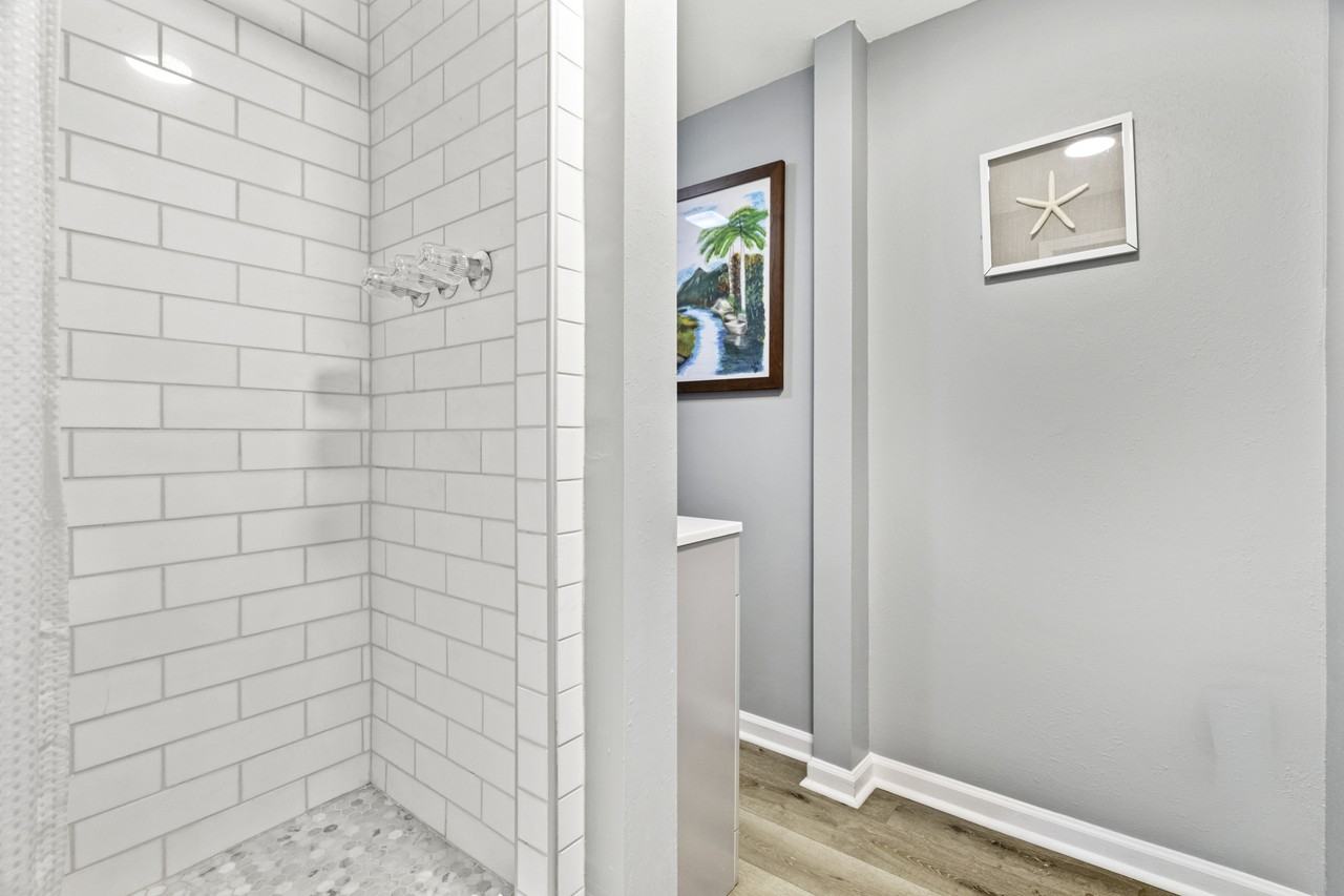 3531 Ridgelake Drive - Photo 5 of 18