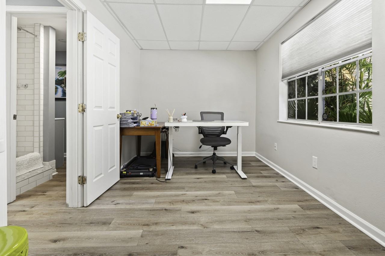 3531 Ridgelake Drive - Photo 7 of 18