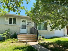 featured image of 1400 Hillcrest Dr