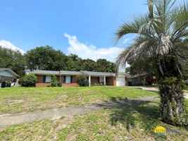 featured image of 606 Camborne Ave Ne