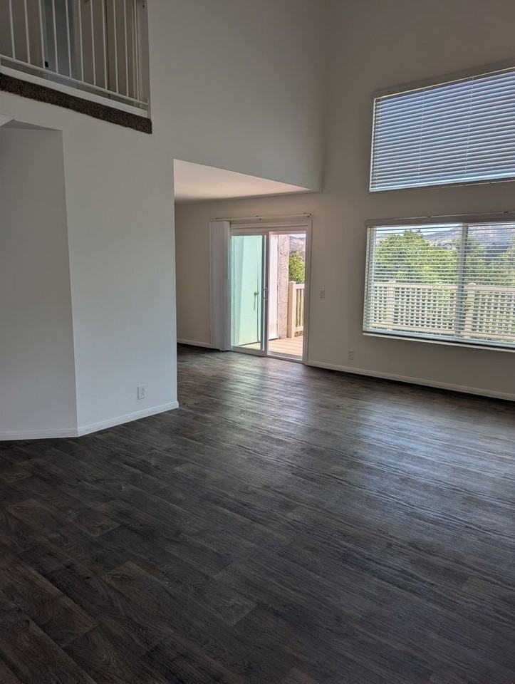 12103 Wilsey Way - Photo 4 of 26