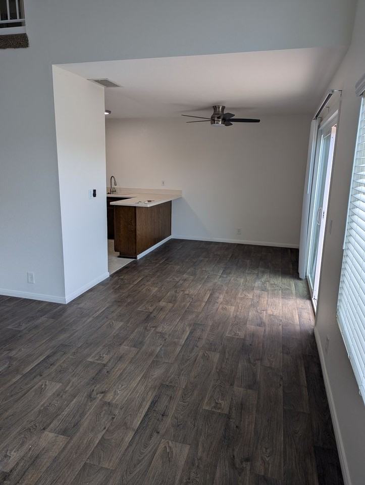 12103 Wilsey Way - Photo 5 of 26