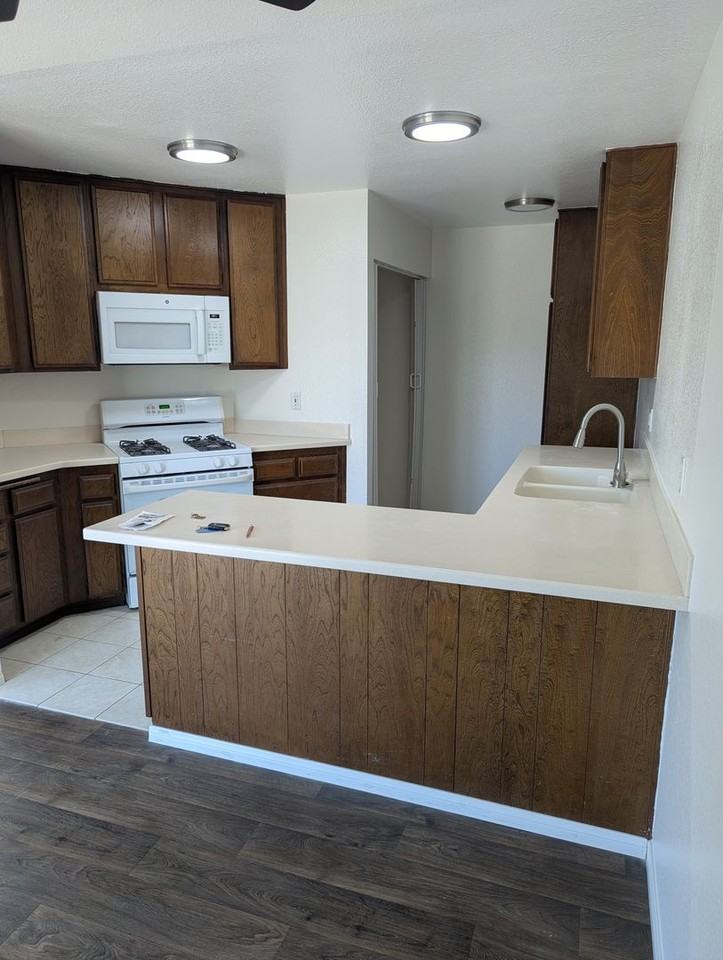 12103 Wilsey Way - Photo 6 of 26