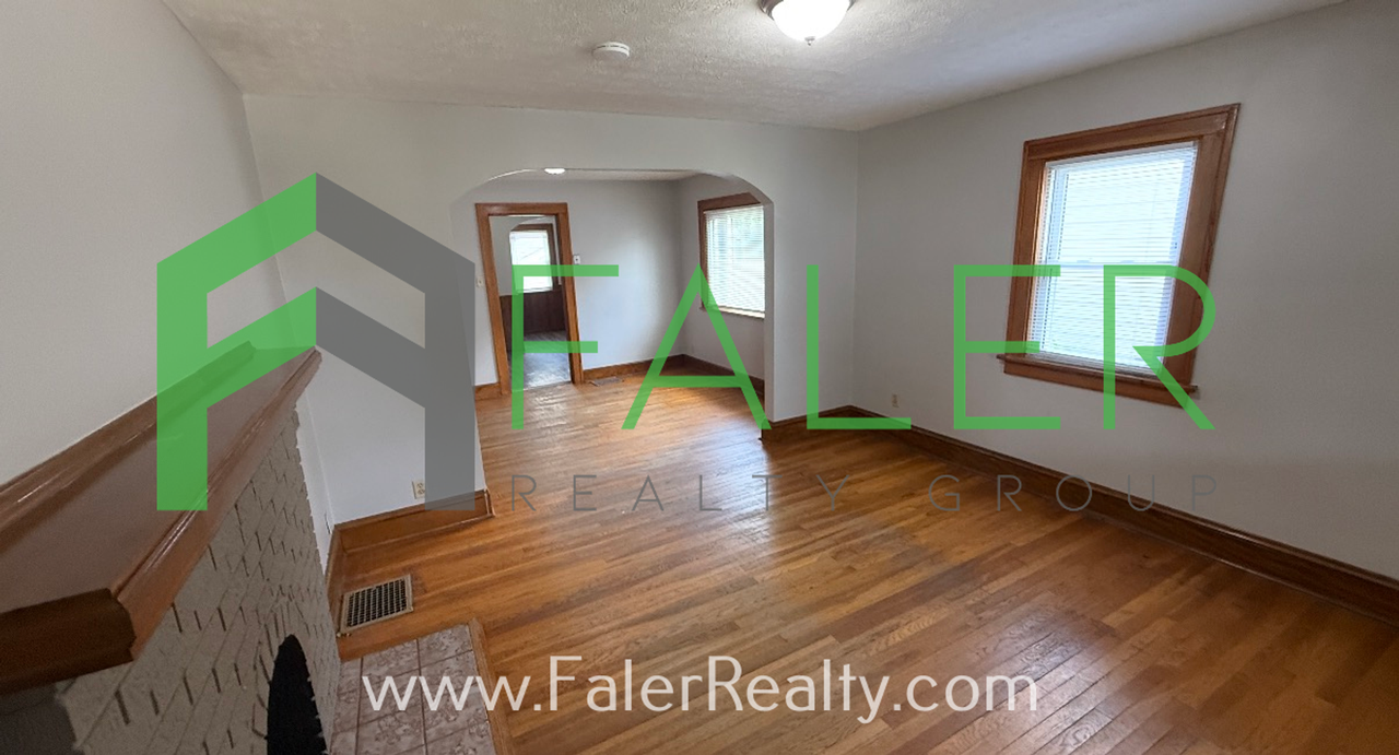 1718 John Glenn Rd - Photo 2 of 15