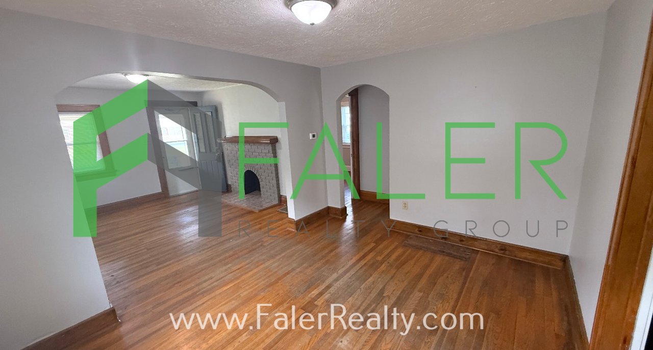 1718 John Glenn Rd - Photo 4 of 15