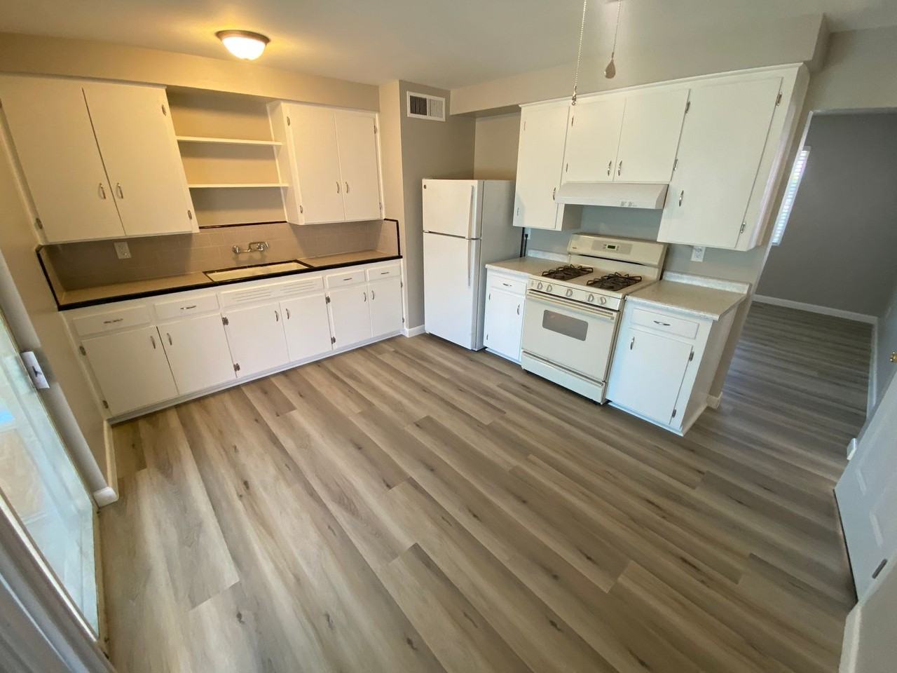 11111 W Greer Ave - Photo 4 of 22