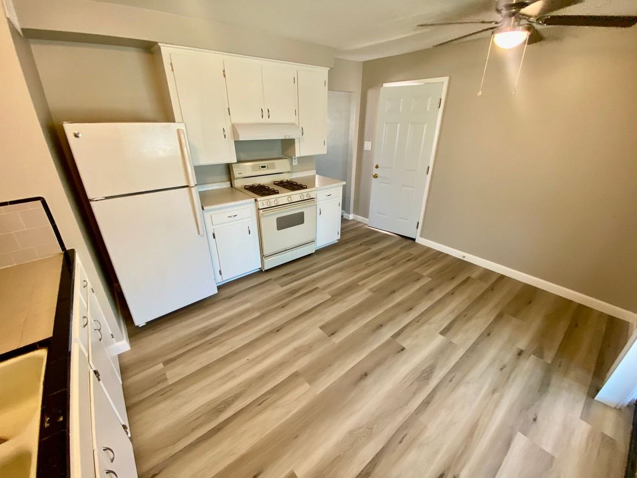 11111 W Greer Ave - Photo 5 of 22