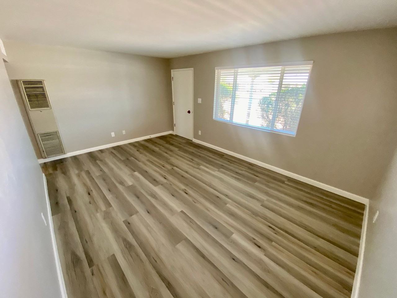 11111 W Greer Ave - Photo 6 of 22