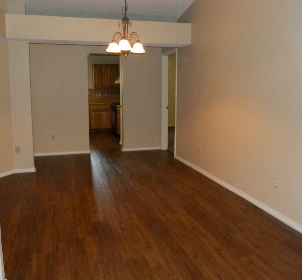 13108 Lubbock Ln - Photo 4 of 13