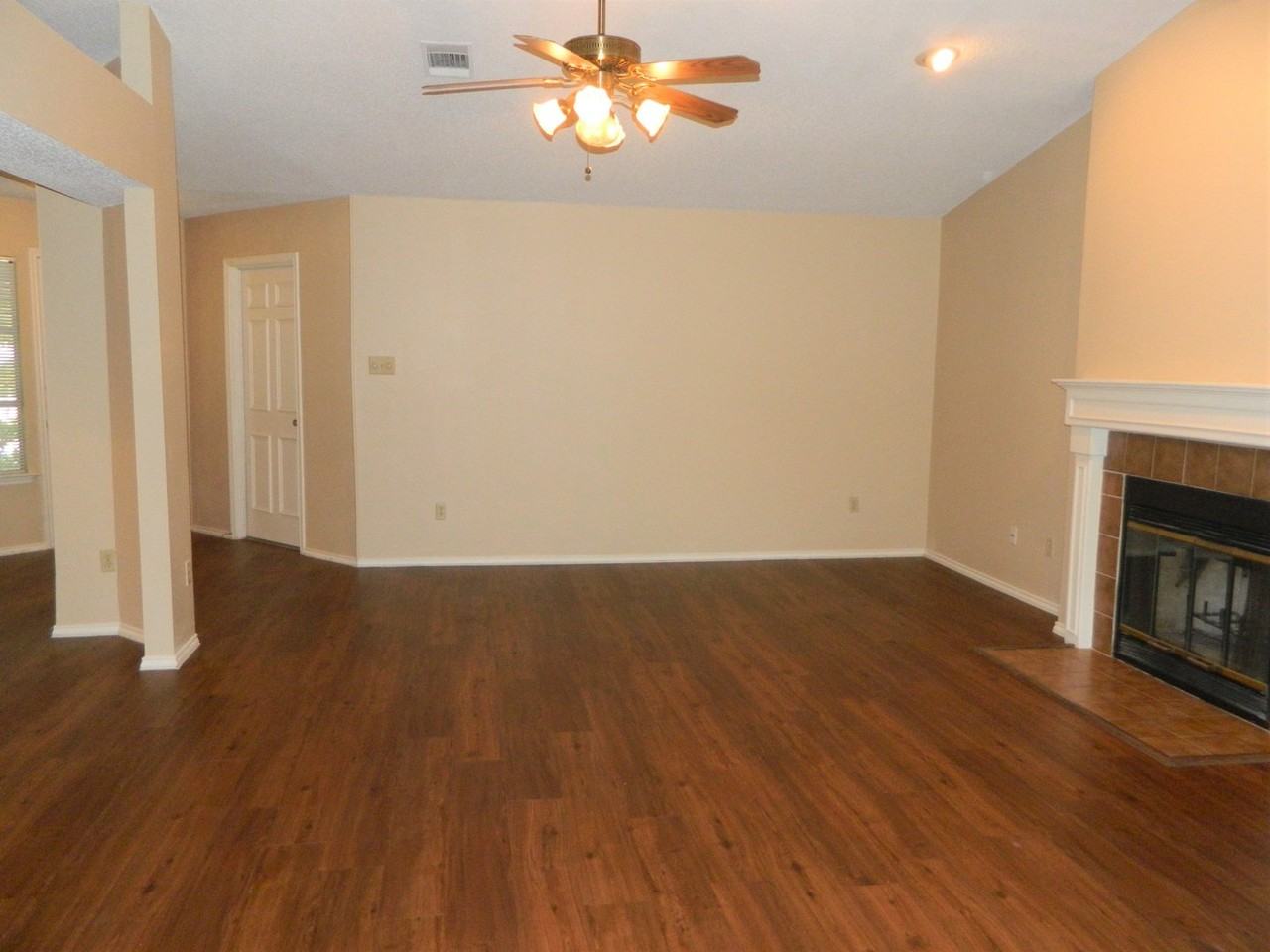 13108 Lubbock Ln - Photo 6 of 13