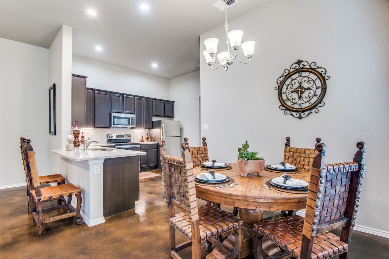 Come live in Knox Ridge! - Photo 7 of 22