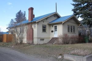 featured image of 317 N 5th St