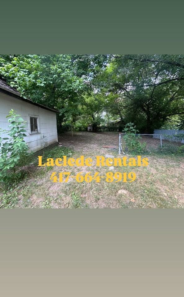 677 Pearl St - Photo 4 of 16