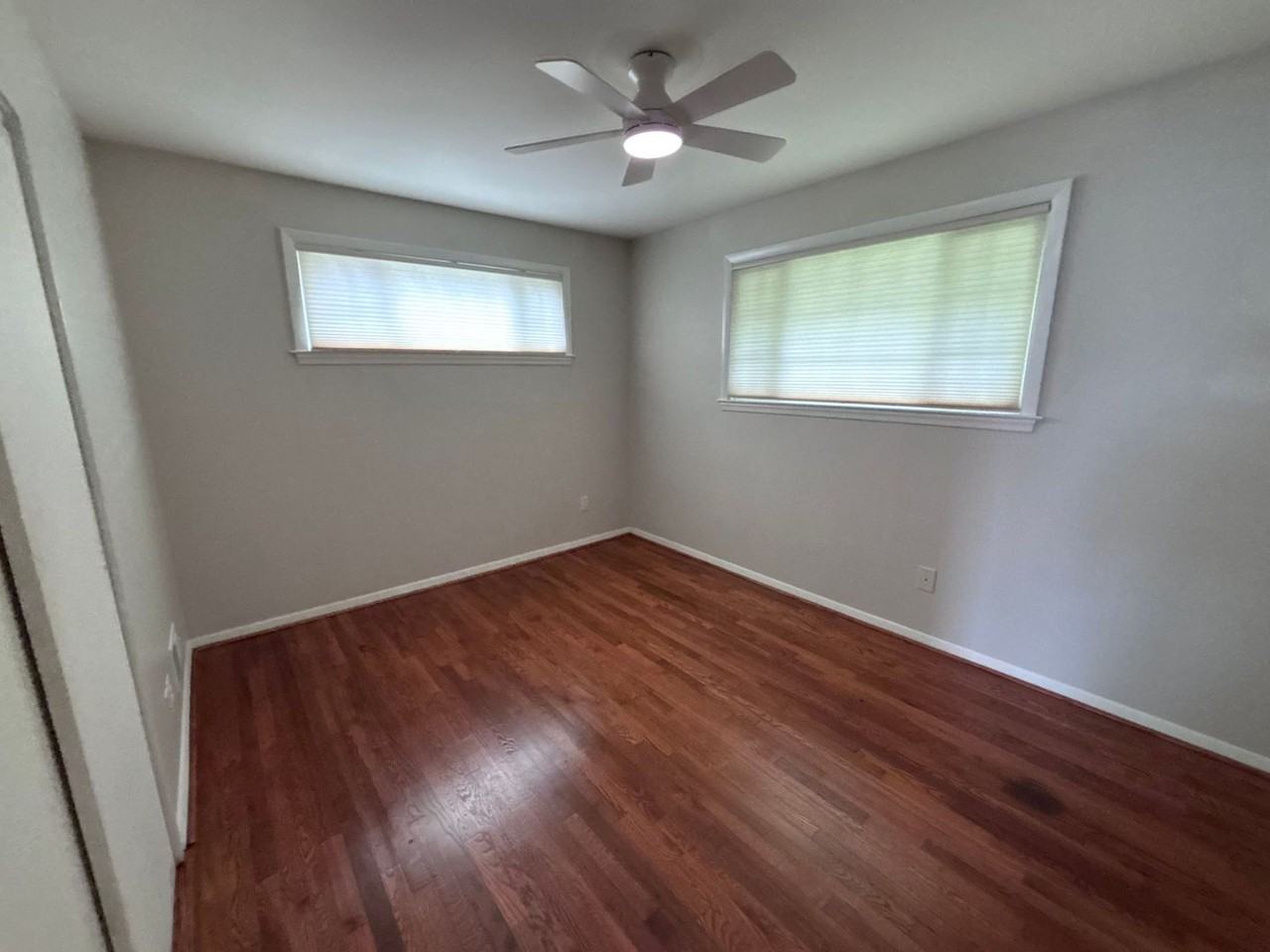 701 Robert Rd - Photo 7 of 9