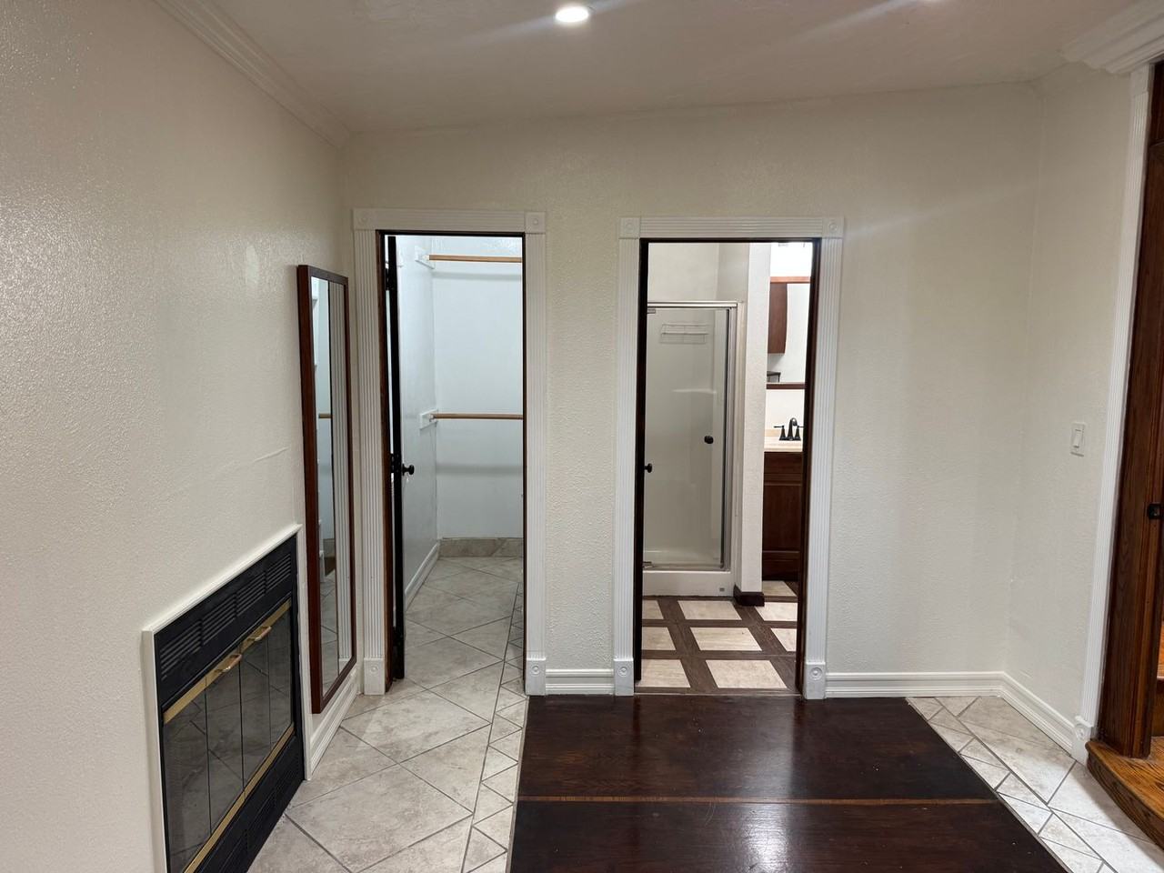 7925 Reading Ave - Photo 7 of 18
