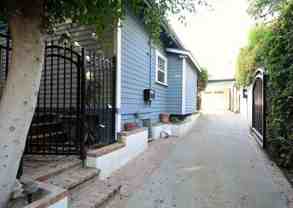 West Hollywood Oasis! *FREE RENT* - Photo 1 of 1