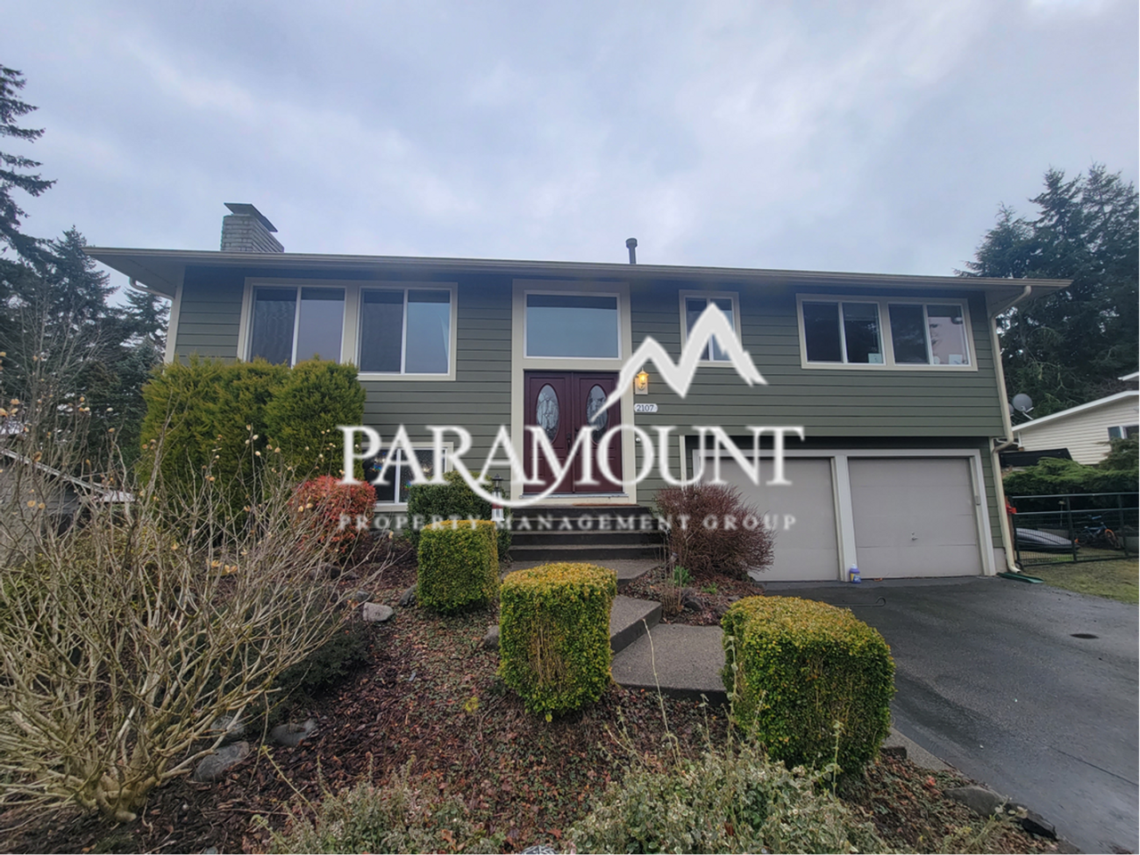 2107 Evergreen Ave Se - Photo 3 of 3