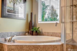 featured image of 10546 191st St E