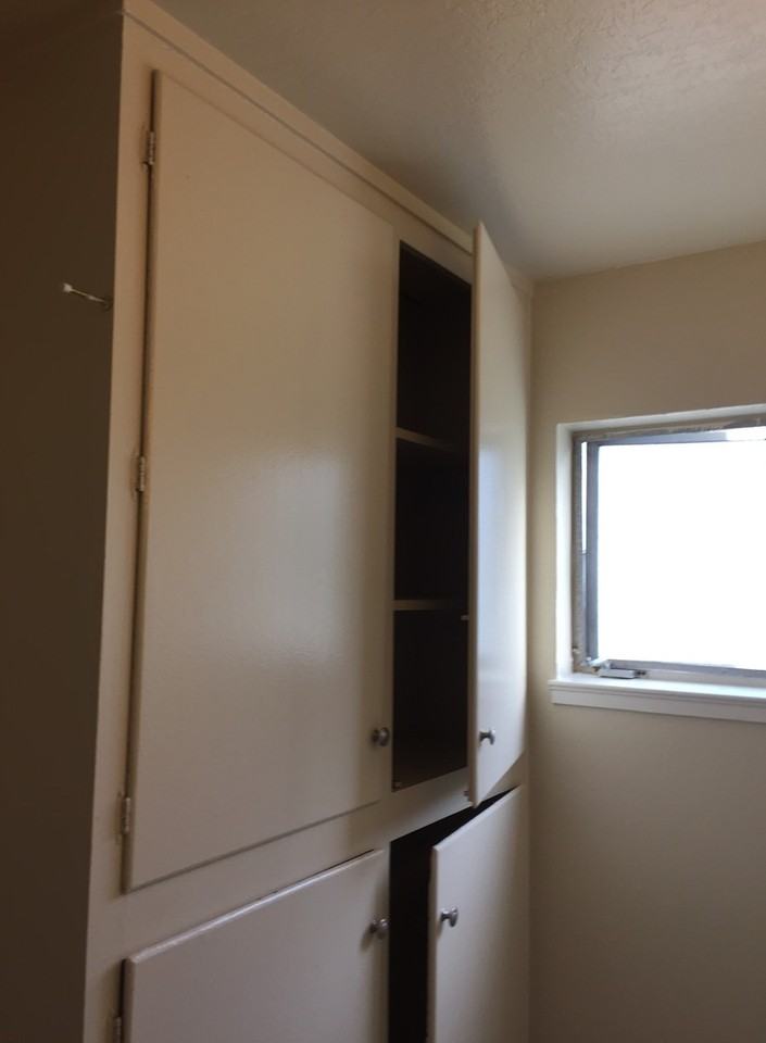 2511 2511 Skykark Drive #4 - Photo 7 of 12