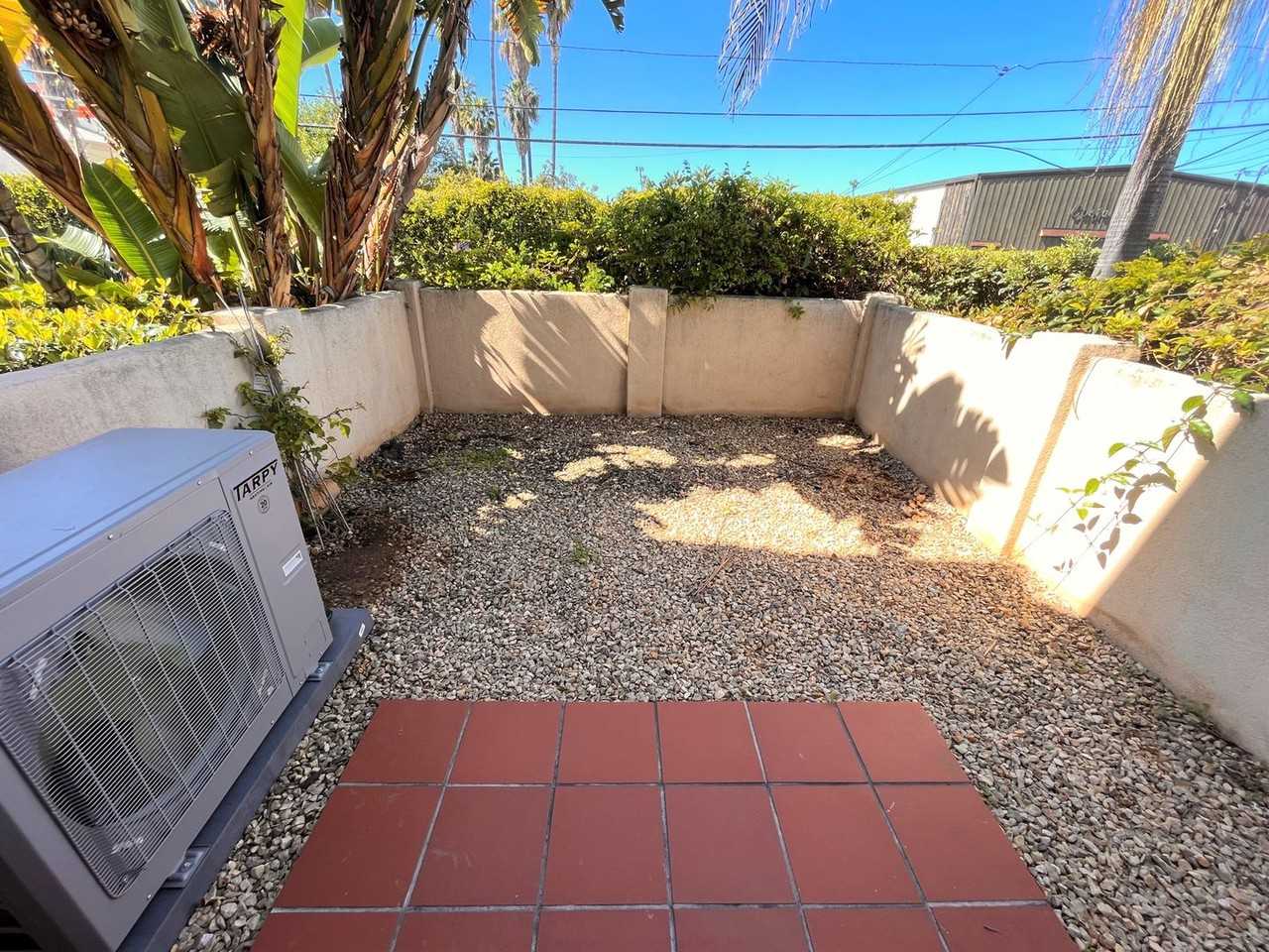 507 Pine Ave - Photo 7 of 36