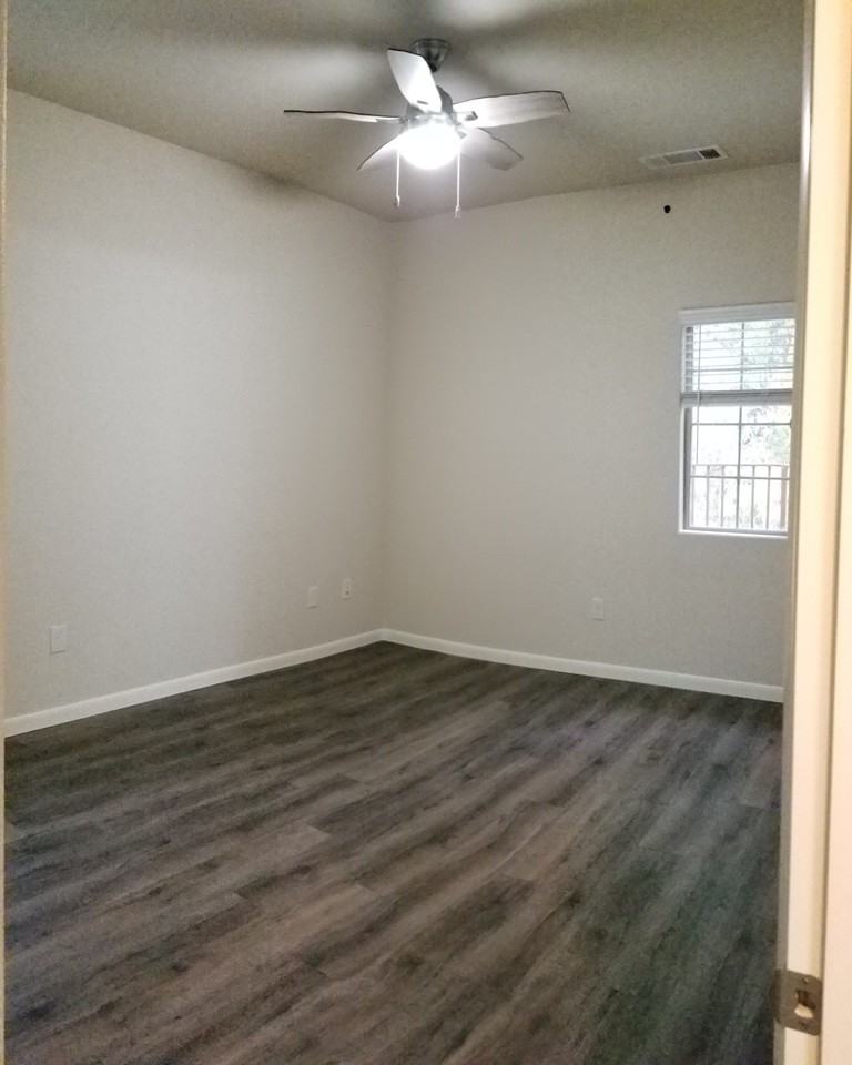Jefferson Court 105B - Photo 5 of 9