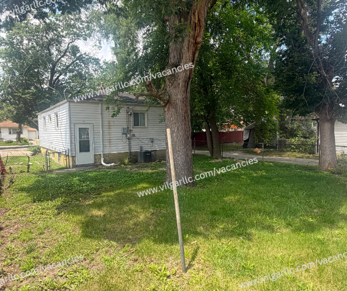 4125 Pierce St - Photo 2 of 33