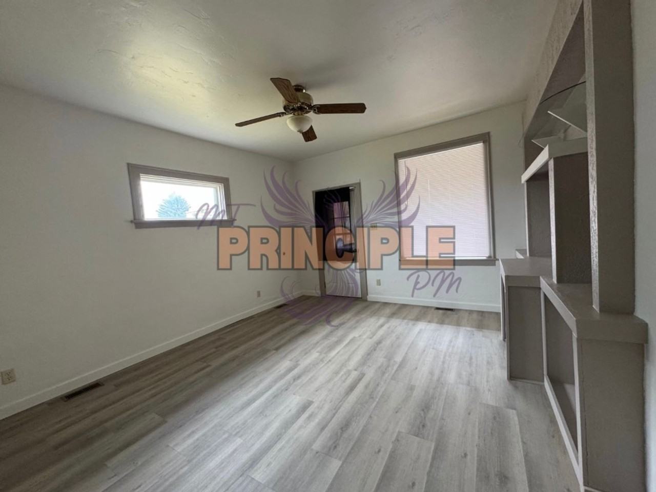 2037 Whitman Ave - Photo 2 of 14