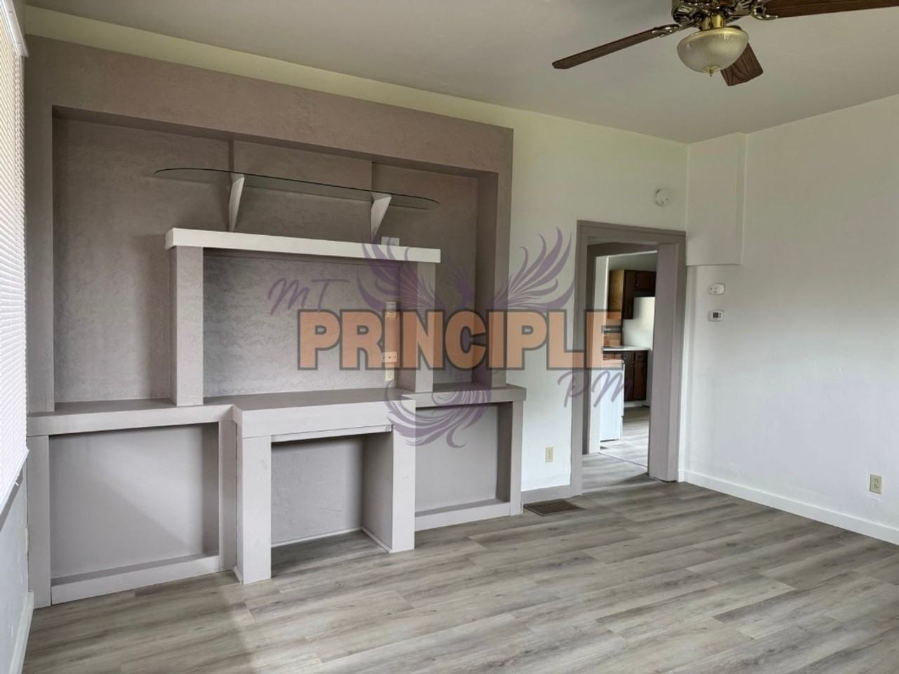 2037 Whitman Ave - Photo 3 of 14