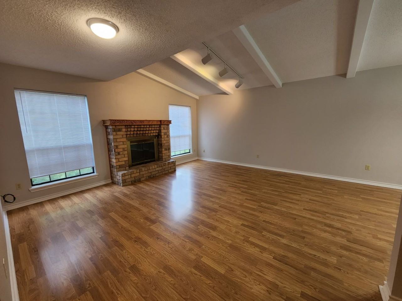 5705 Larry Dr - Photo 2 of 14