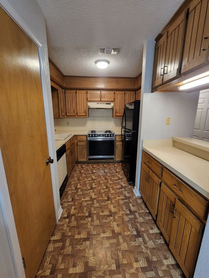 5705 Larry Dr - Photo 4 of 14