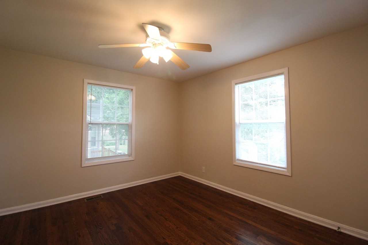 5321 W 50th Ter - Photo 7 of 11