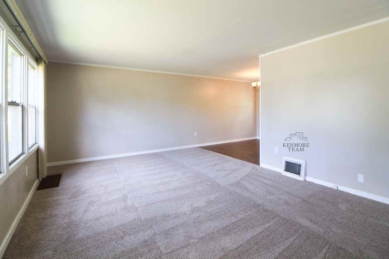 719 Taylor St - Photo 3 of 8