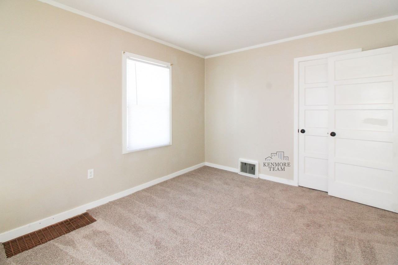 719 Taylor St - Photo 4 of 8