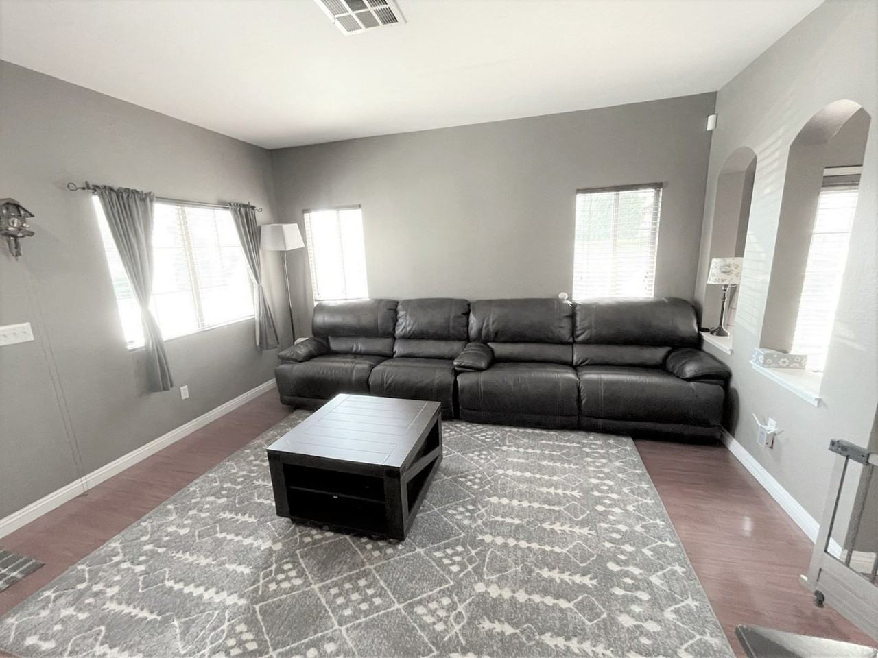 39800 Monarch Dr - Photo 4 of 18
