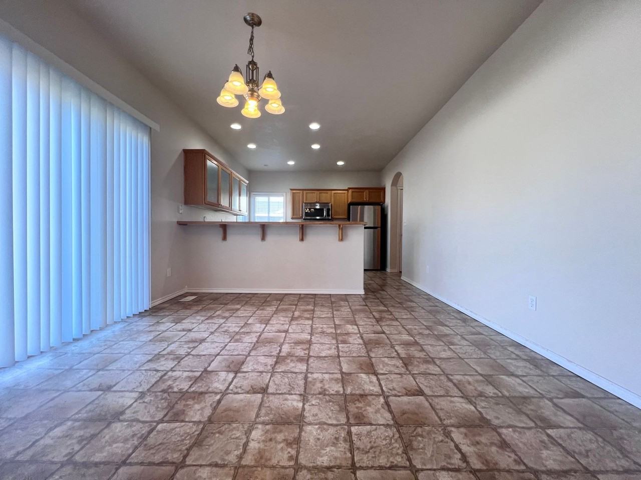 5193 N Toscana Ave - Photo 6 of 23