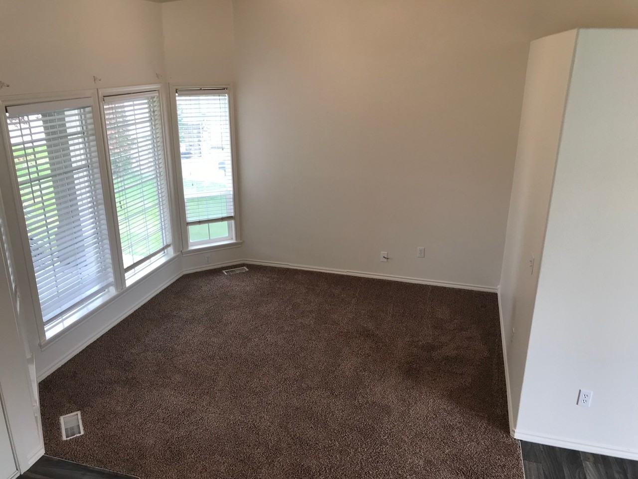 17938 Monarch Way - Photo 3 of 24