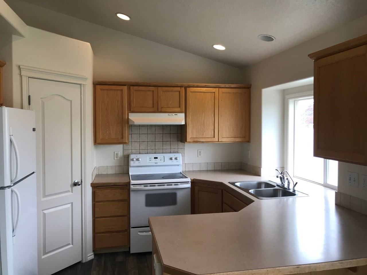17938 Monarch Way - Photo 6 of 24